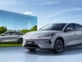 最远续航520km 比亚迪全新纯电轿车e7上市：限时9.88万起！
