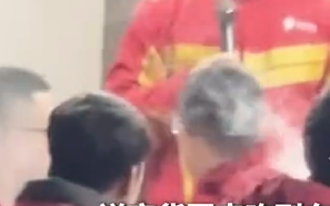 刘强东请骑手吃海底捞 下午特意去送了几单外卖！