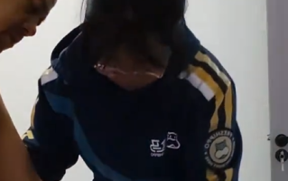 23岁女孩送外卖照顾脑梗爸爸“放心老爸 我送外卖养你” 无数网友看哭！