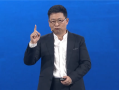余承东回应开车“睡觉”：当时在低头看手机 已自首交了罚款！