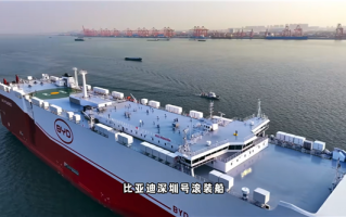 全球最大！比亚迪“深圳号”内部一览 比地下停车场还宽敞！