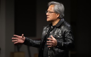 英特尔、台积电都想得到的男人：黄仁勋!