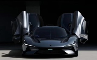 全球首台智驾超跑！极越ROBO X全球首发：搭载智驾座舱+AI语音大模型！