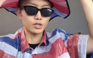 迈巴赫维权事件同款三色雨布马甲热卖 有商家已卖2万多件!