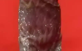 张子枫脚踩20cm高跟鞋走红毯如履平地！