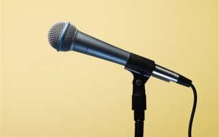 公司年会直播唱流行歌被判侵权：最终赔偿4万元 ！