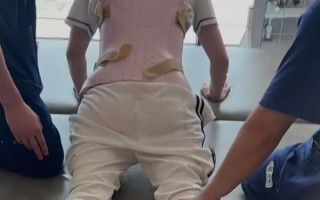 车祸致副驾驶女友高位截瘫后“玩消失” 律师：要赔20年！