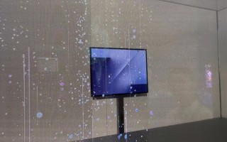 华为唯一对手：三星三折叠屏实机首次公开展出！采用内折方案！