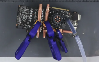 还能再战！神卡GTX 1060装上自制水冷：性能飙升13%创纪录！