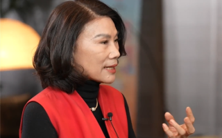 格力电器股东大会首次在芯片工厂召开：董事长董明珠有望连任!