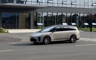 理想今年最重磅的新车！全新i8实车出街：你会考虑它吗？