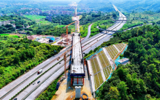 跨度达180米！国内在建高铁最大跨度系杆拱主体完工!