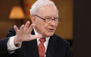 95岁“股神”谢幕！巴菲特正式退休 卸任伯克希尔·哈撒韦CEO ！