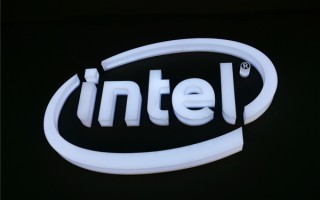 安迪·葛洛夫之后Intel再无能人 特朗普：前政府断送了美国芯片产业！
