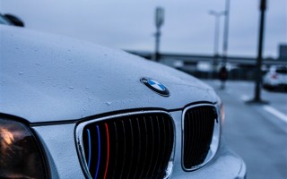 拍卖页面标注“无重大事故”男子4万元“捡漏”百万豪车 到手发现纵梁切割 ！