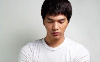 男生适合哪种发型（适合男生的发型推荐）