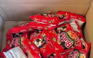 3款韩国火鸡面太辣被丹麦下架：辣椒素含量过高 官方提醒应丢弃！