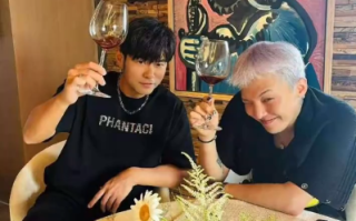 周杰伦晒与权志龙喝酒合照 业内人士爆料两人已悄悄密谋合唱曲！