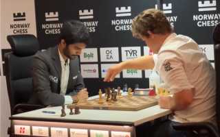 印度19岁国际象棋选手击败世界第一的卡尔森：后者当场破防！