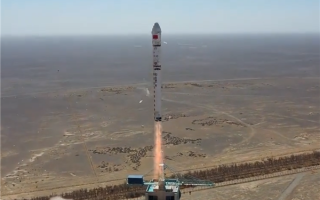 我国成功发射卫星互联网技术试验卫星：验证手机宽带直连卫星！