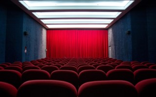国产剧翻拍的风还是吹到了《潜伏》：电影版《潜伏》要来了！