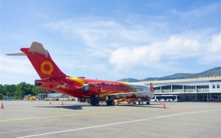 国产飞机C909越南首航：销售火爆 机票瞬间卖光！