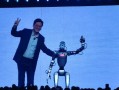 杨元庆亲自挂工牌的硅基员工是“人精” 直言只想上班陪CEO打太极！
