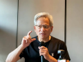 黄仁勋称华为AI芯片将取代英伟达：华为是不可思议的科技公司！