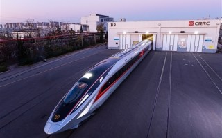 时速400公里的CR450动车组何时运营：官方给出新说法!