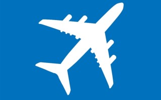客机坠毁25岁空姐幸存掩面痛哭：仍处于极大心理压力中！