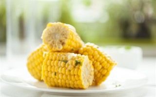 糯玉米和甜玉米谁是升糖刺客 专家：甜玉米较甜 但含糖量较少