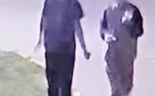 男孩躲猫猫近百人苦寻21小时 警方出动搜救犬！