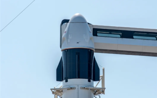 SpaceX载人龙飞船Crew-10发射推迟：需对火箭进行更多检查!