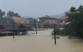 泰国遭遇世纪暴雨41人死亡：派遣航母充当“移动医院” ！