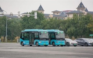 1.8元打车 “网约公交车”来了：可自行设置上下车点 !