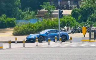 取消大尾翼！腾势Z量产版实车曝光：神似911！
