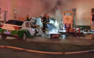 沈阳一车辆加气时爆燃致2死6伤 目前正在全力救治伤者！