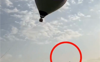 危险！印度一男子被热气球绳索缠住升空后坠亡！