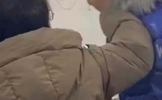 曝光学生遭打骂的老师疑被学校威胁 删除老师打学生视频能转正?当地辟谣！