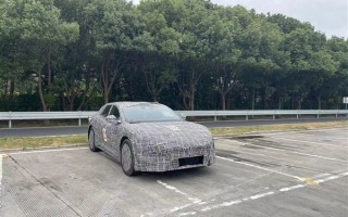 神秘新车现身高速服务区 知情人士称系阿维塔06猎装版 !