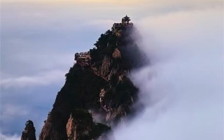 老君山再现“阴阳分界线”：画面震撼！