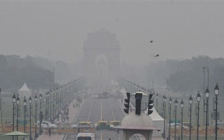 不适合也要干！印度两次人工降雨全失败 居民群嘲：一滴都没有 !