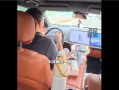 38岁天津北漂男子下班后住车里近3年 比住酒店舒服：座驾大亮！