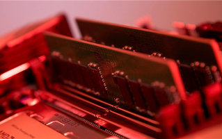 内存、闪存大涨价 今年市场价值将超5500亿美元：增长134% ！