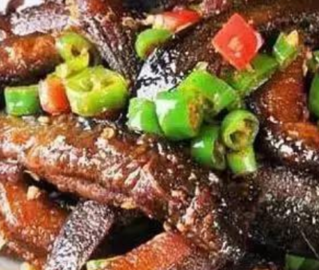 泥鳅怎样杀方便快速（让泥鳅吐沙和杀泥鳅的小技巧）-第1张图片