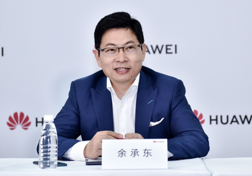 问界M7创造中国30万元车历史记录！余承东：华为成本高 只有30万以上车才用得起！-第1张图片