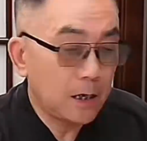 杨少华幼子:老爷子去世大家都解放了！